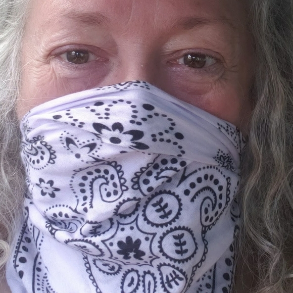 Meet your Posher, Dorothy - Picture 5 of 9